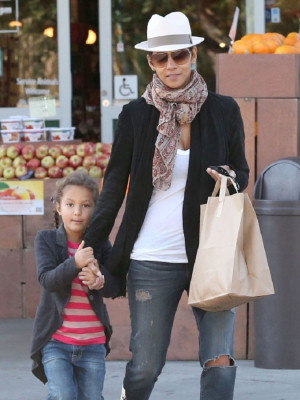 photo 28 in Halle Berry gallery [id578069] 2013-02-24 00:00:00