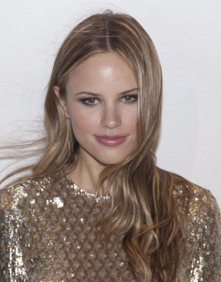 photo 21 in Halston Sage gallery [id798047] 2015-09-21 00:00:00