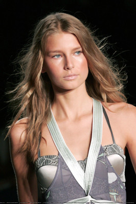 photo 20 in Hana Soukupova gallery [id179039] 2009-09-04 00:00:00