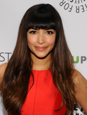 Hannah Simone pic #573461