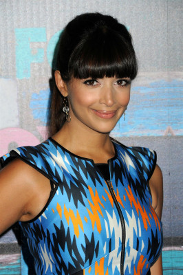 Hannah Simone pic #574779