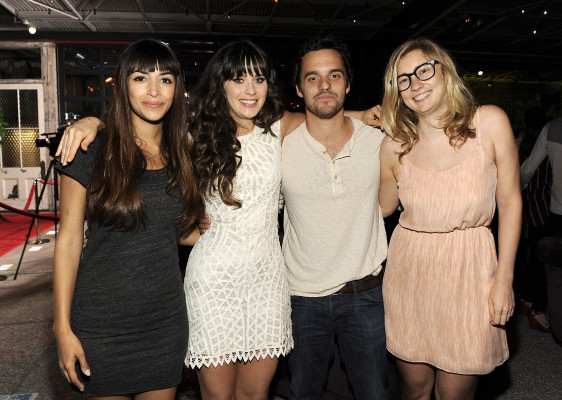Hannah Simone pic #573418