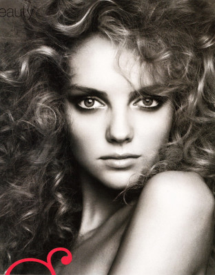 Heather Marks pic #101828