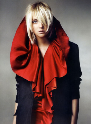 Heather Marks pic #103160