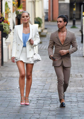 Helen Flanagan pic #983325
