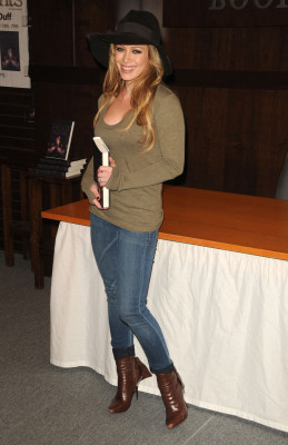 Hilary Duff pic #368786