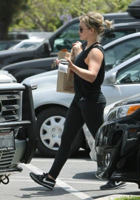 Hilary Duff pic #700027
