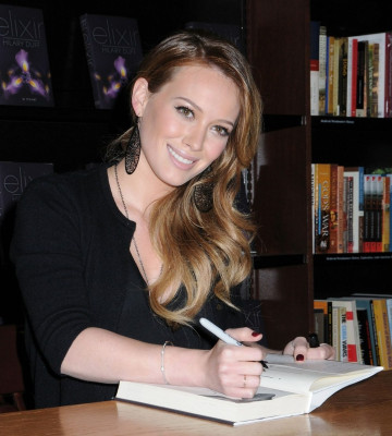 Hilary Duff pic #296373