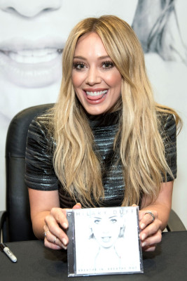 Hilary Duff pic #781167