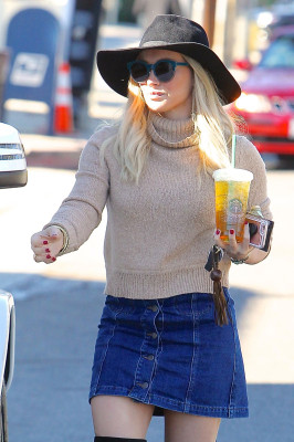 Hilary Duff pic #816128