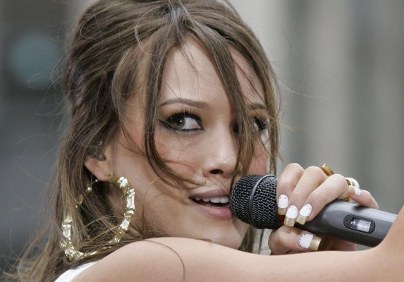 Hilary Duff pic #124564