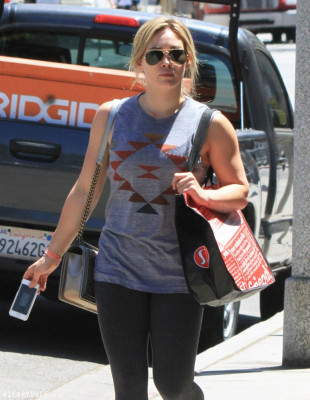 Hilary Duff pic #700052