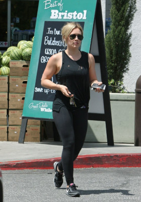 Hilary Duff pic #700039