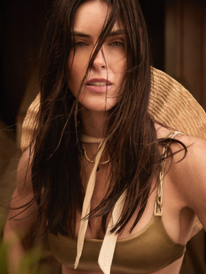 photo 8 in Hilary Rhoda gallery [id1376163] 2025-08-18 00:00:00