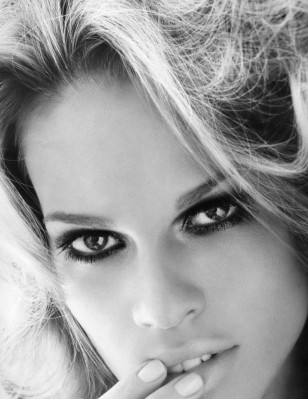 Hilary Swank pic #110224
