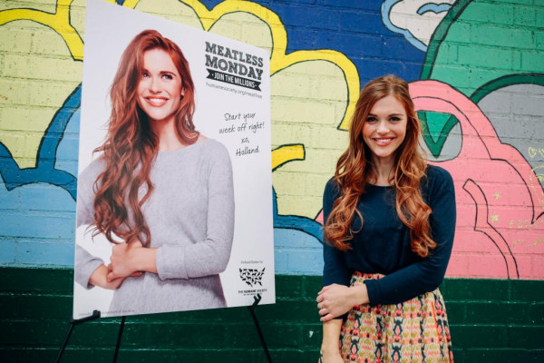 Holland Roden pic #756711