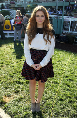 Holland Roden pic #737531