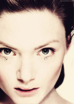 Holliday Grainger pic #625064
