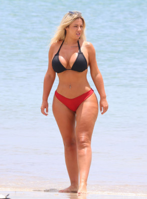 photo 6 in Holly Hagan gallery [id1038733] 2018-05-22 00:00:00