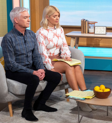 Holly Willoughby pic #1126290
