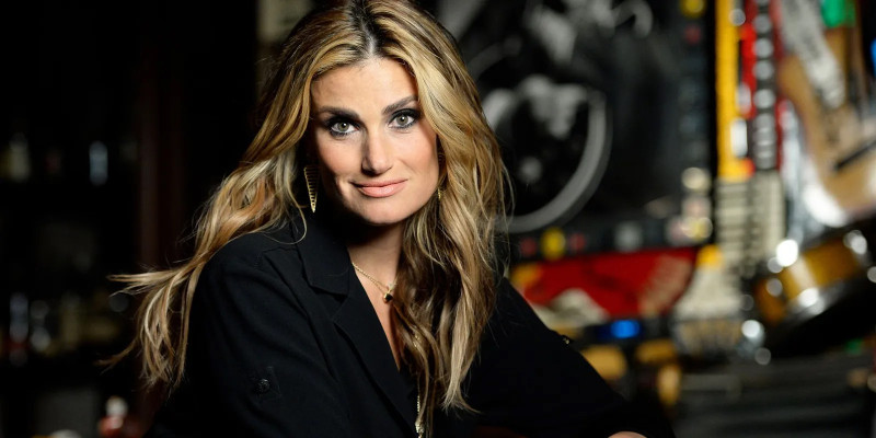 Idina Menzel pic #1170512