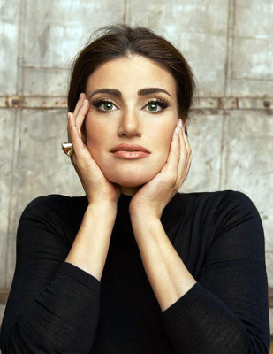 Idina Menzel pic #1170580