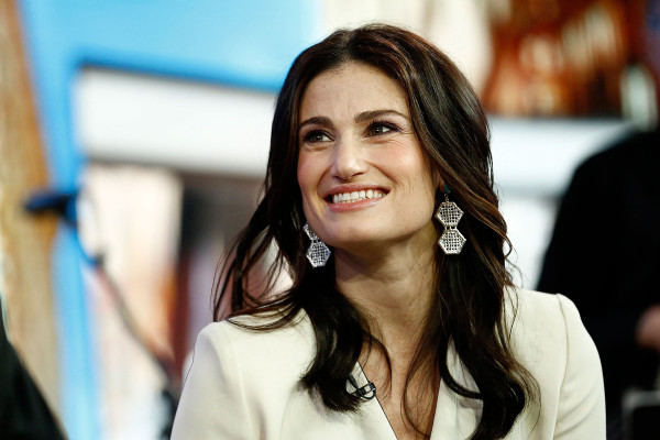 Idina Menzel pic #1170528