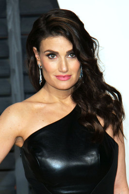 Idina Menzel pic #1170582