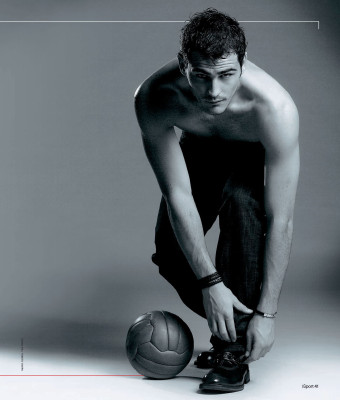 Iker Casillas pic #280085