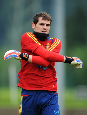 Iker Casillas pic #497354