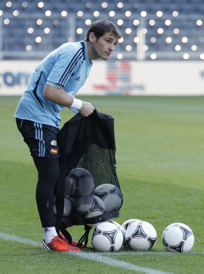 Iker Casillas pic #499782