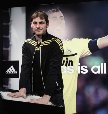 photo 9 in Iker Casillas gallery [id438330] 2012-01-26 00:00:00
