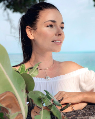 Irena Ponaroshku pic #1127932