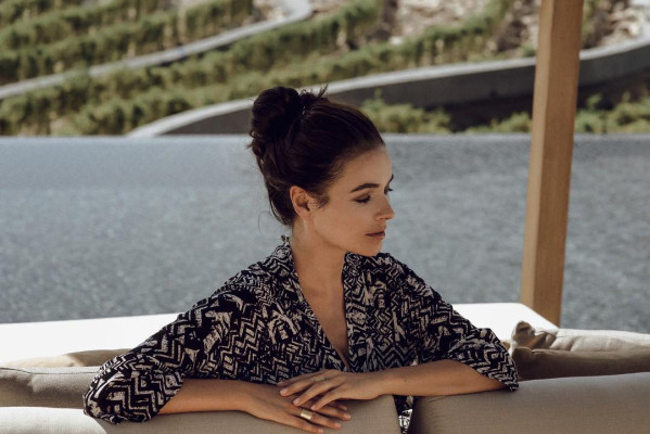 Irena Ponaroshku pic #1127946