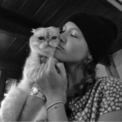 Iris Apatow pic #1058105