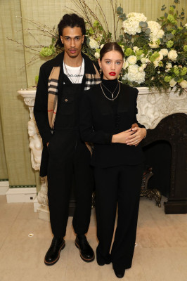 Iris Law pic #1030618