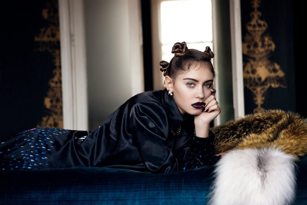 Iris Law pic #908779