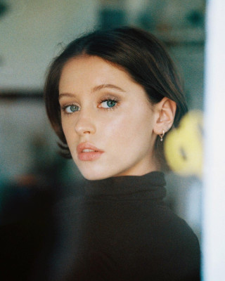 Iris Law pic #1031922