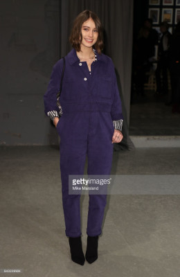 Iris Law pic #917448