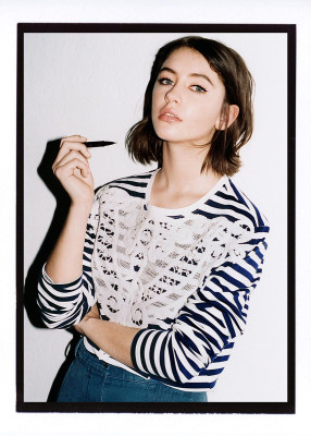 Iris Law pic #1030064
