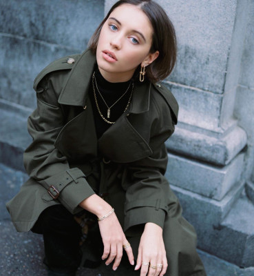 Iris Law pic #1025285
