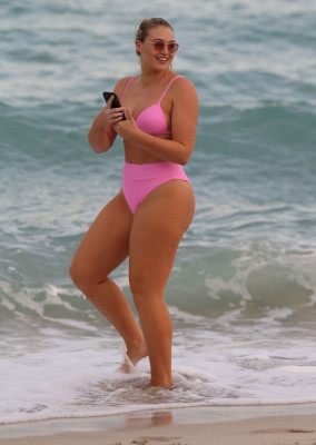 Iskra Lawrence pic #1091644
