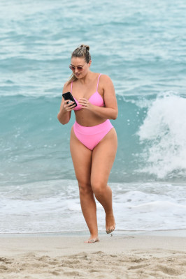 Iskra Lawrence pic #1091650