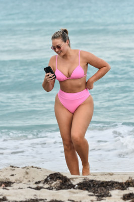 Iskra Lawrence pic #1091649