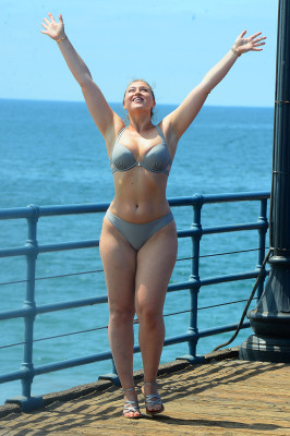 Iskra Lawrence pic #957651