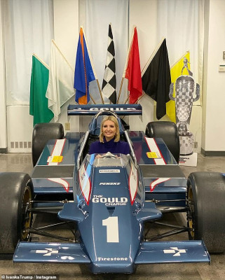 Ivanka Trump pic #1195544