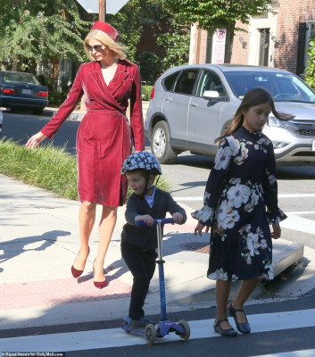 Ivanka Trump pic #1195552