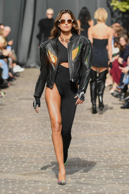 photo 19 in Izabel Goulart gallery [id1311834] 2022-10-17 00:00:00