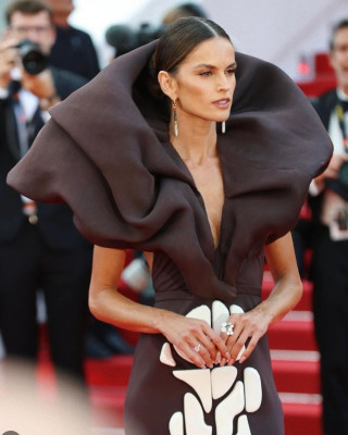 photo 9 in Izabel Goulart gallery [id1361170] 2024-11-30 00:00:00