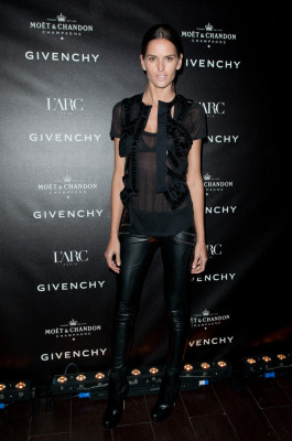 Izabel Goulart pic #413835